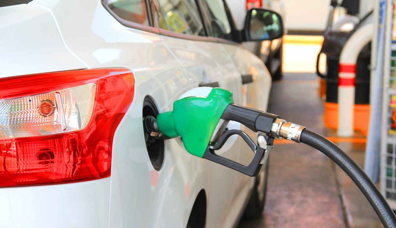 Aumento della benzina