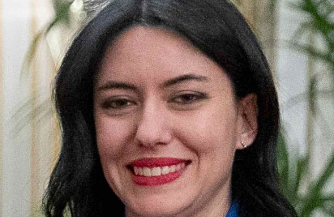 Lucia Azzolina scrive alla comunità scolastica