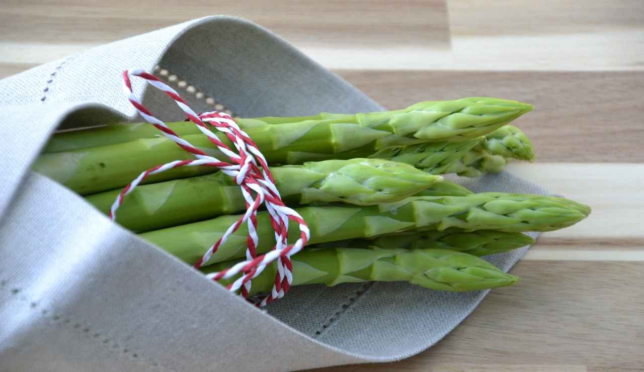Penne asparagi e pancetta ricetta