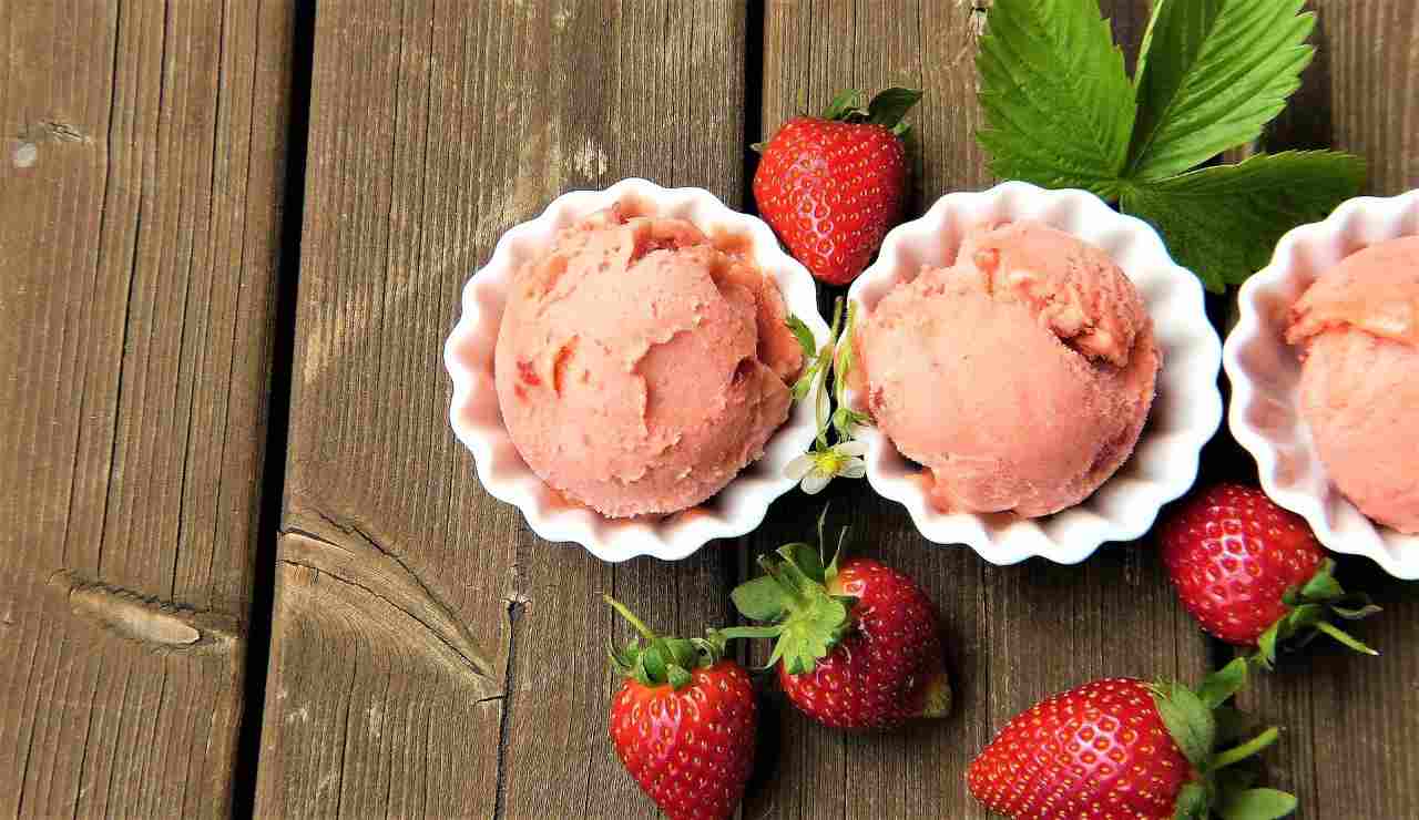 gelato fragola ricetta