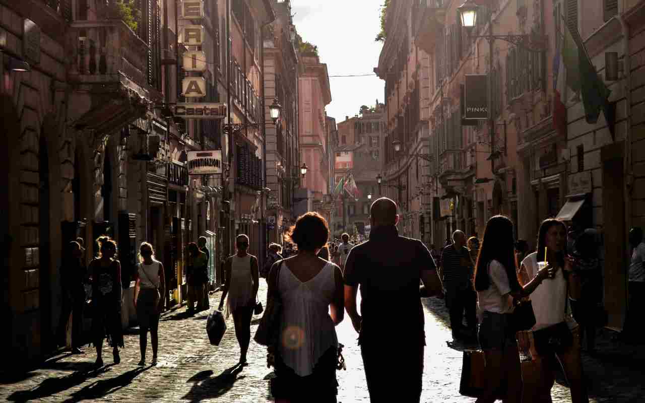 Napoli fotografo aggredito