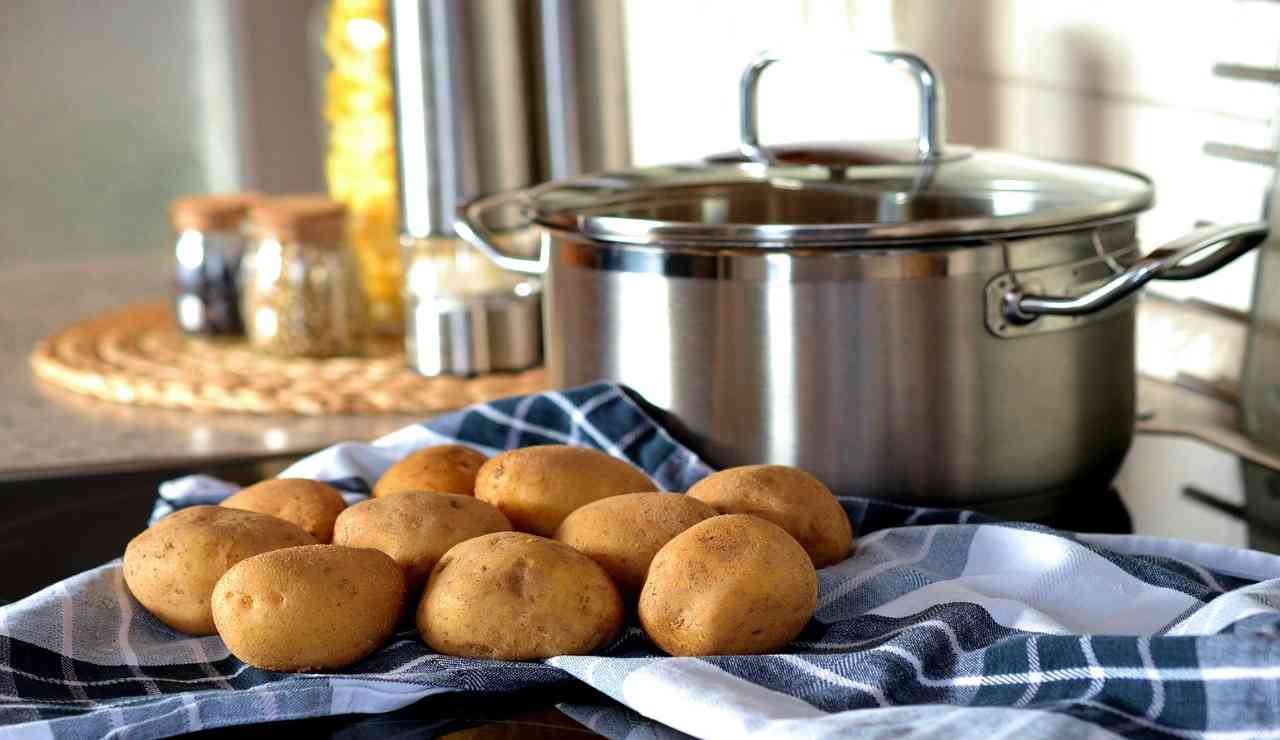 Hamburger patate ripieni ricetta