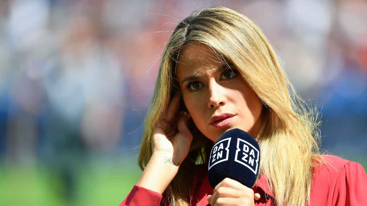 Diletta Leotta dà il bentornato al campionato