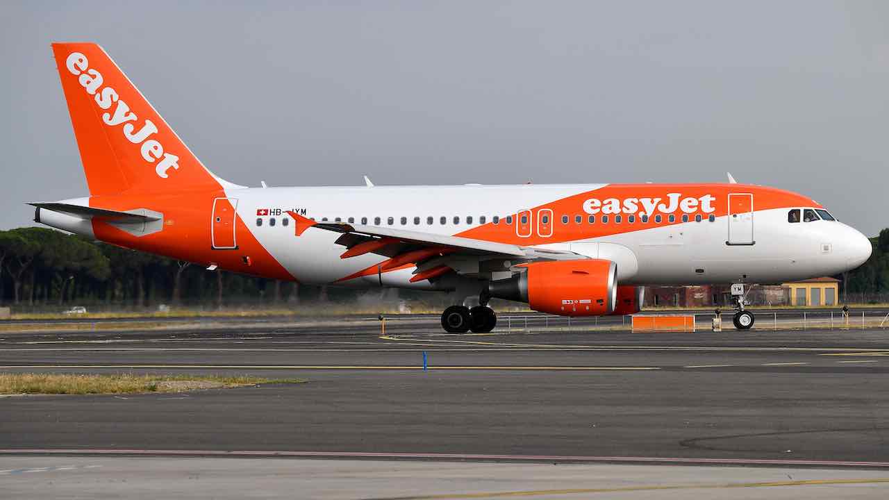 easyjet calabria