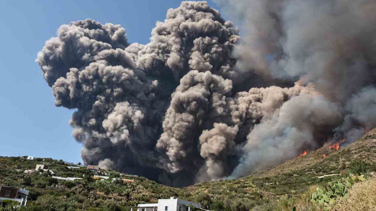 vulcano stromboli esplosioni
