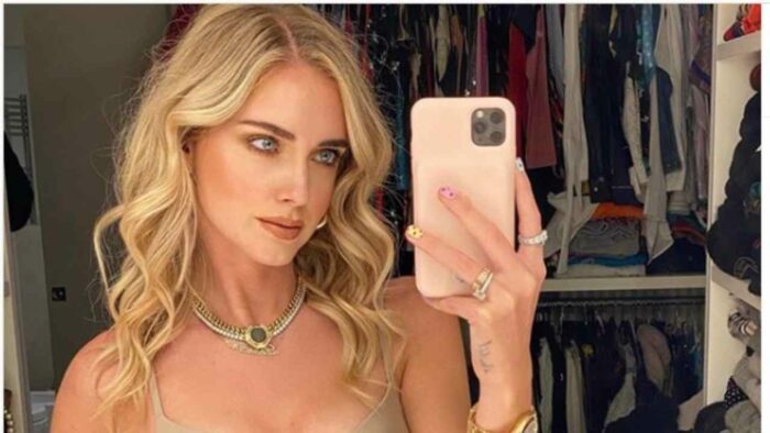 Chiara Ferragni in intimo