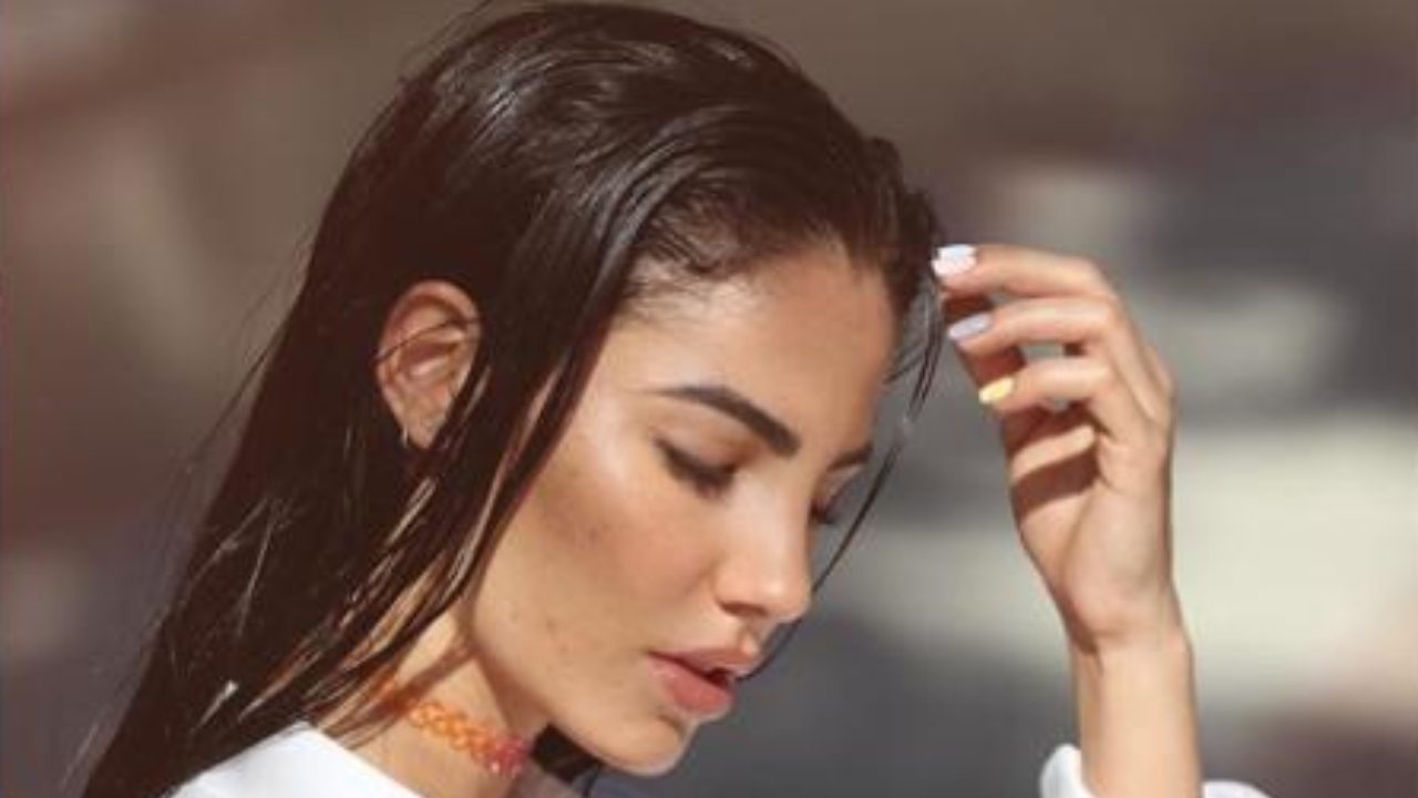 giulia de lellis operazione