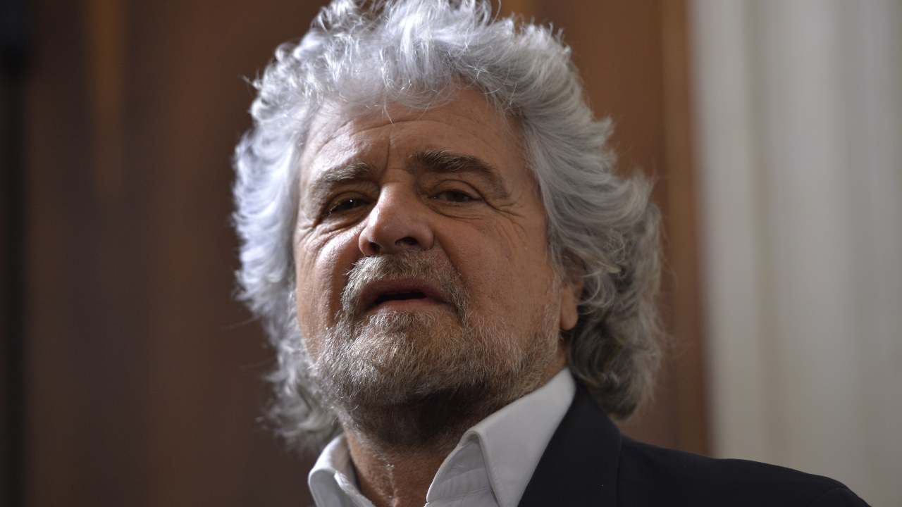 Beppe Grillo ironie vaccino