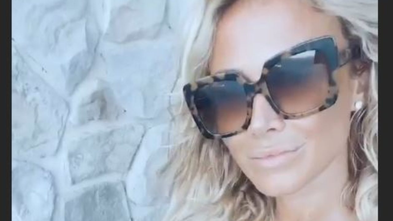 Diletta Leotta, il bagno è seducente: che curve - VIDEO