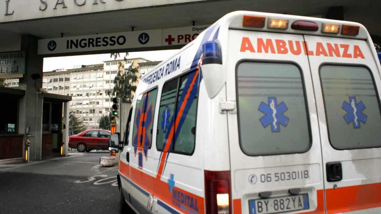 Coronavirus, ragazzo torna dalla Croazia: il padre in terapia intensiva