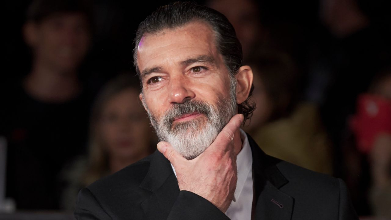 Coronavirus, positivo Antonio Banderas: l'annuncio sui social