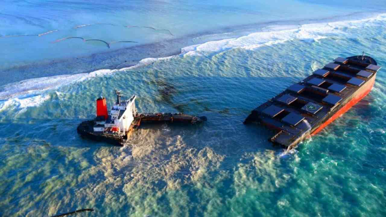 isole mauritius marinai morti petroliera