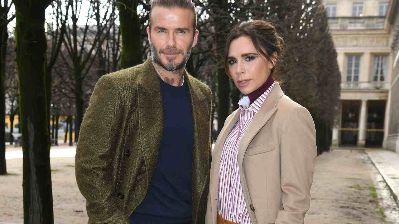 Covid, Victoria e David Beckham positivi: il segreto durante la malattia