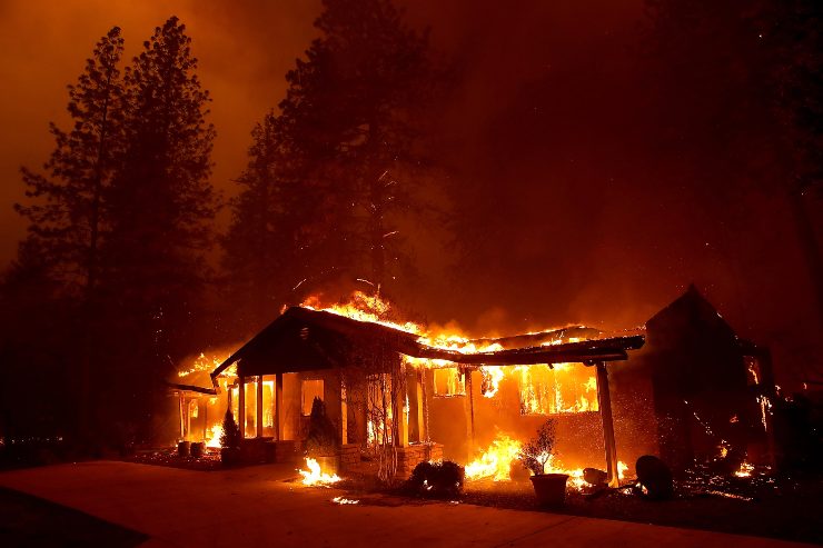 incendi usa cieli europa