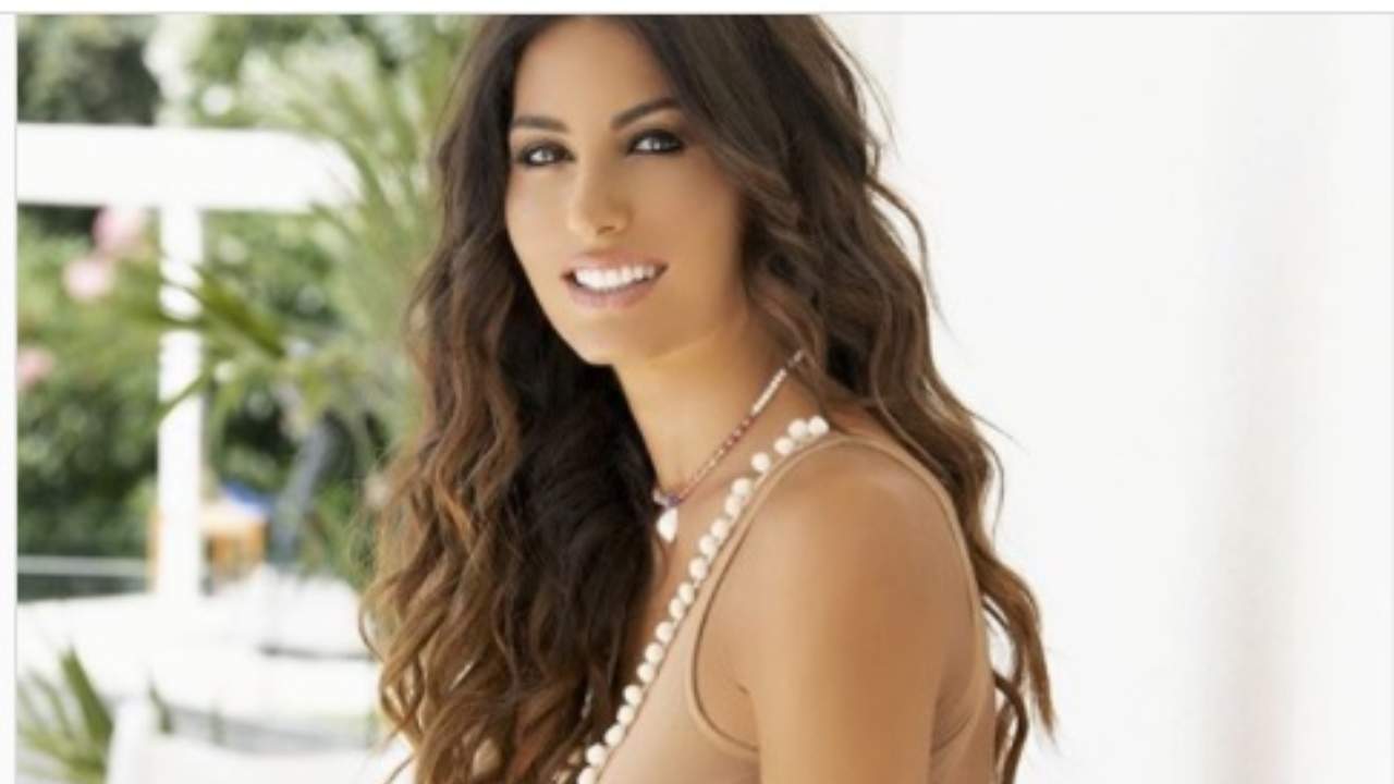 Elisabetta Gregoraci, sceglie il nude look: il corpo è super - Foto