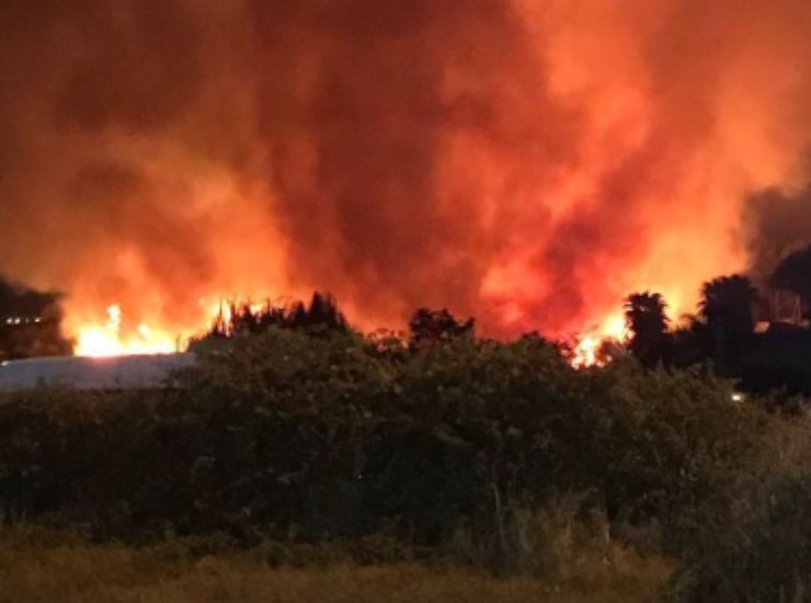 Incendio Taranto