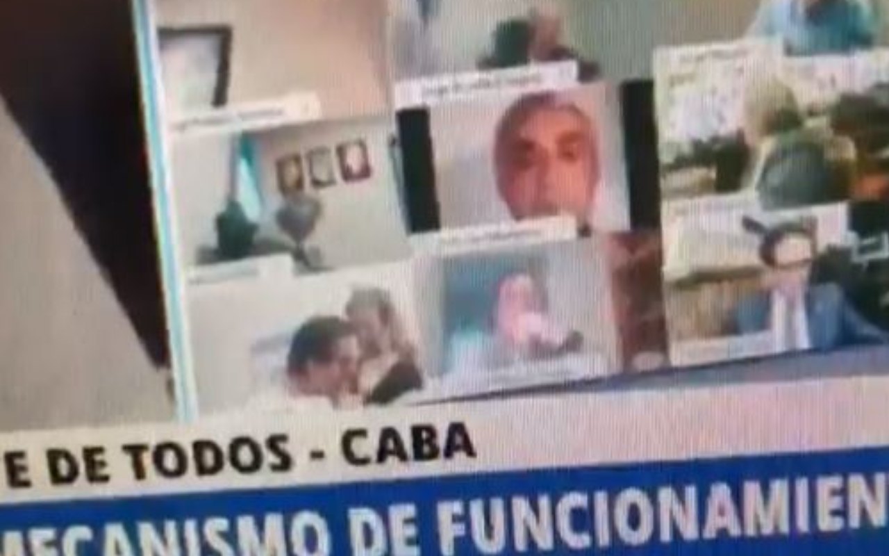 Jaun Amira, seduta Camera virtuale