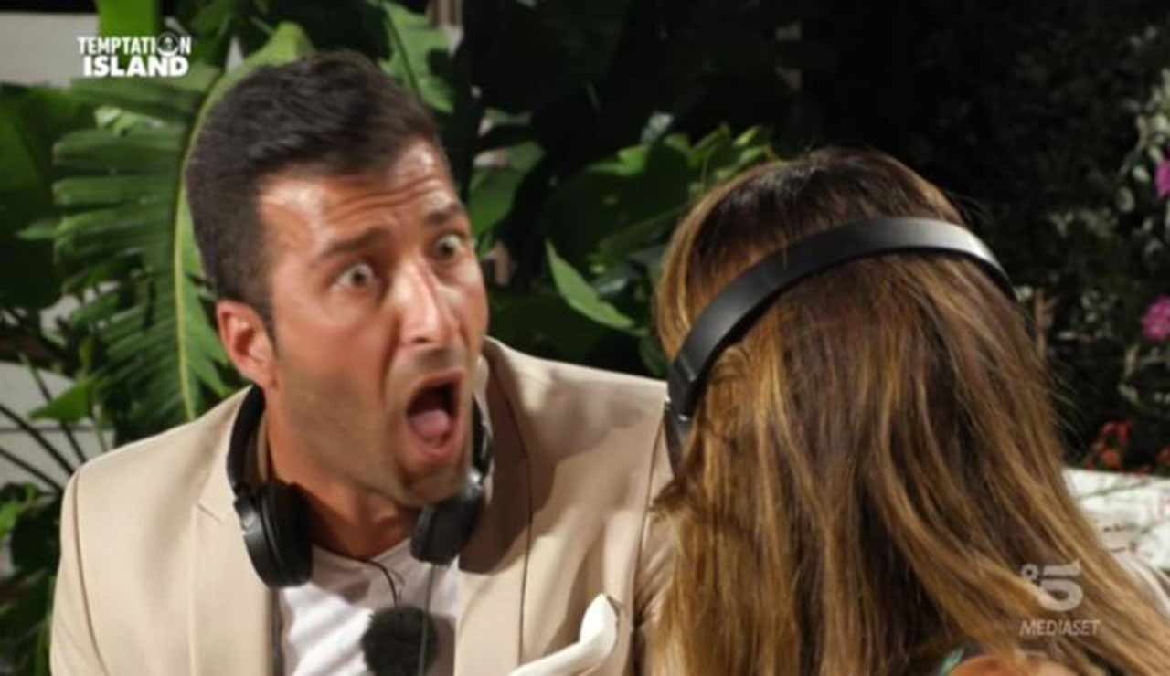 temptation island falò