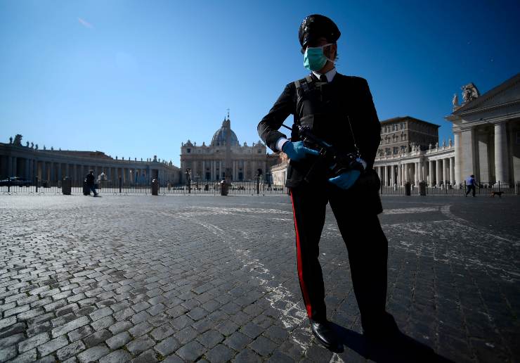 Carabinieri aggredito sparano Roma