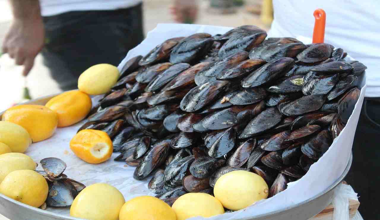 Cozze per farle gratinate. Ricetta