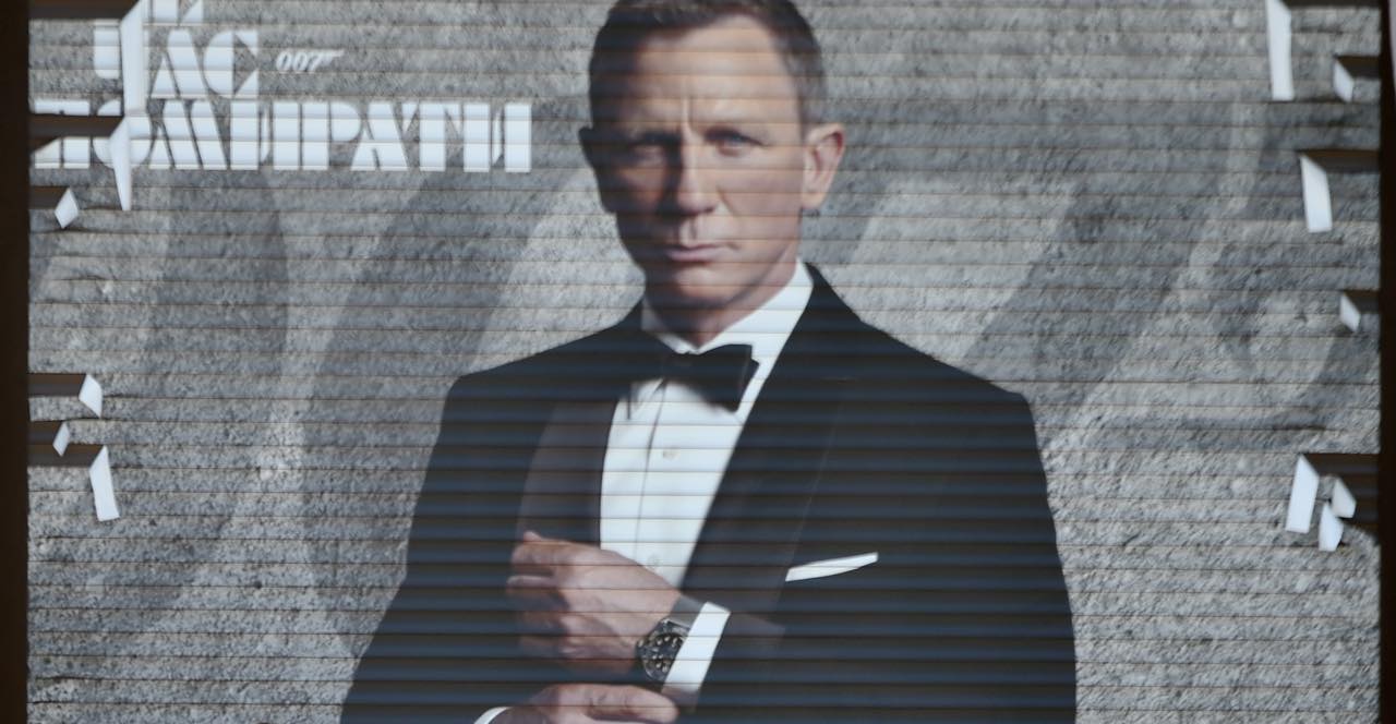 attore nuovo james bond