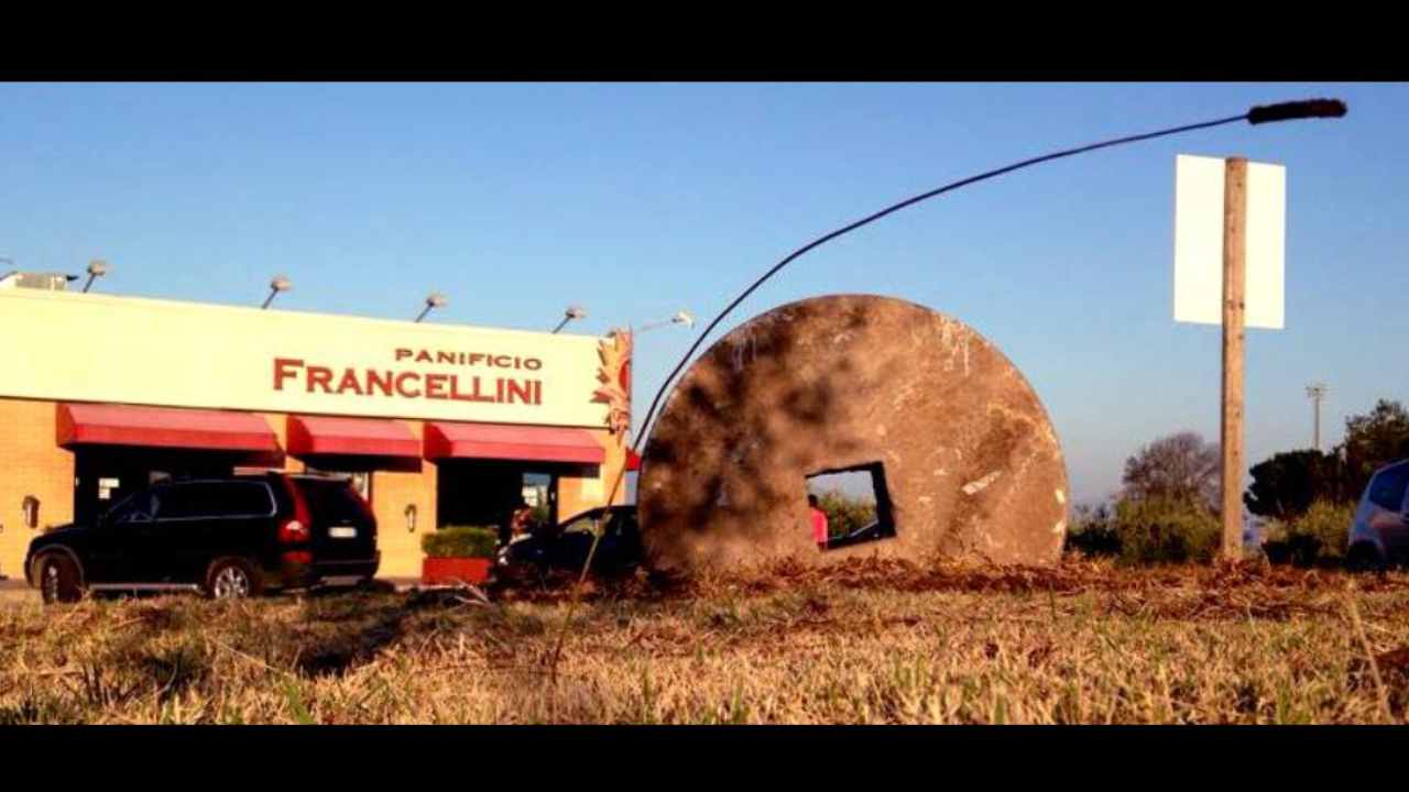 Capena, incendiato panificio Francellini: in un video i colpevoli