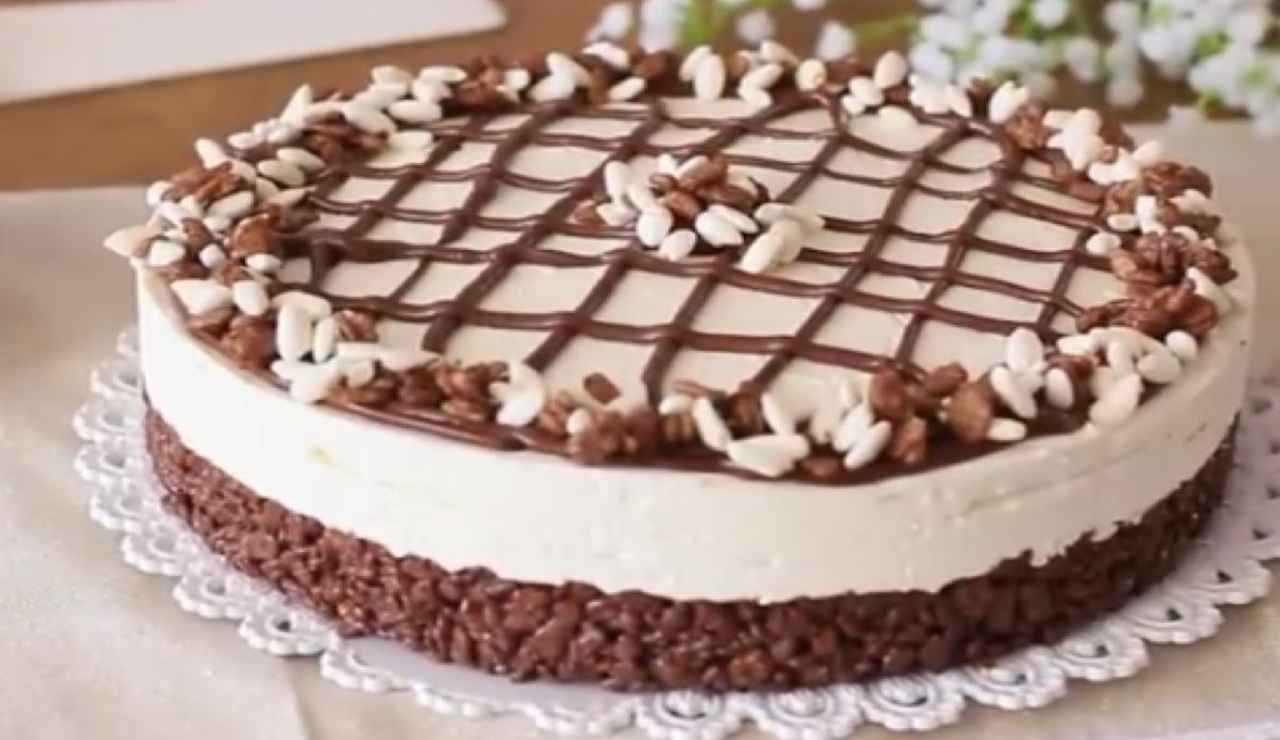 Torta fredda Kinder cereali. Ricetta