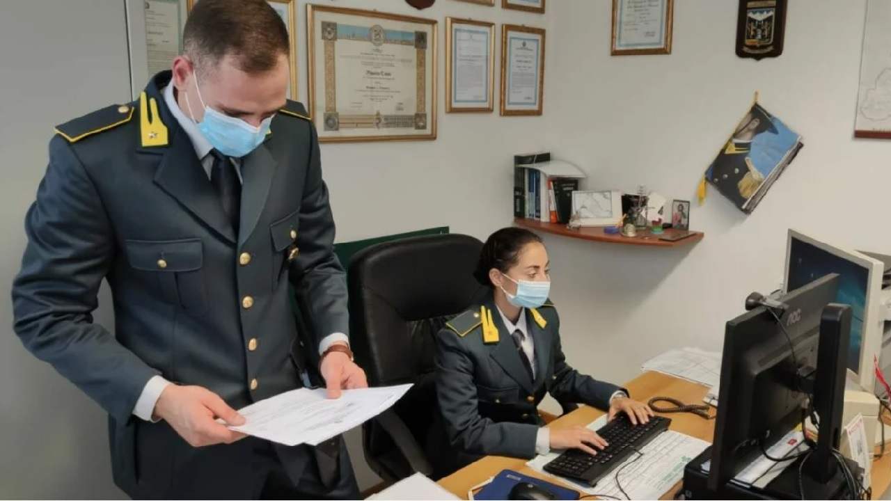 Percepiscono reddito di cittadinanza ingiustamente