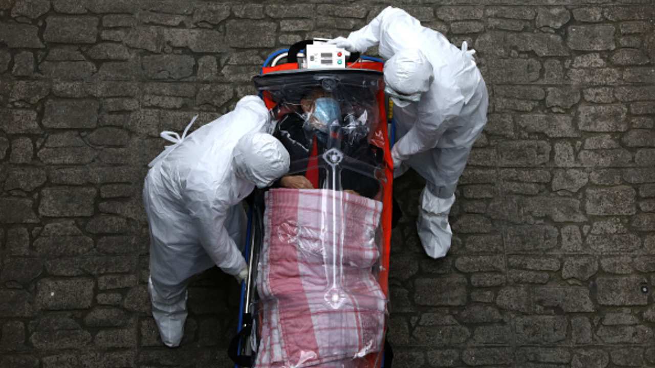 medico morto covid 19 plasma iperimmune