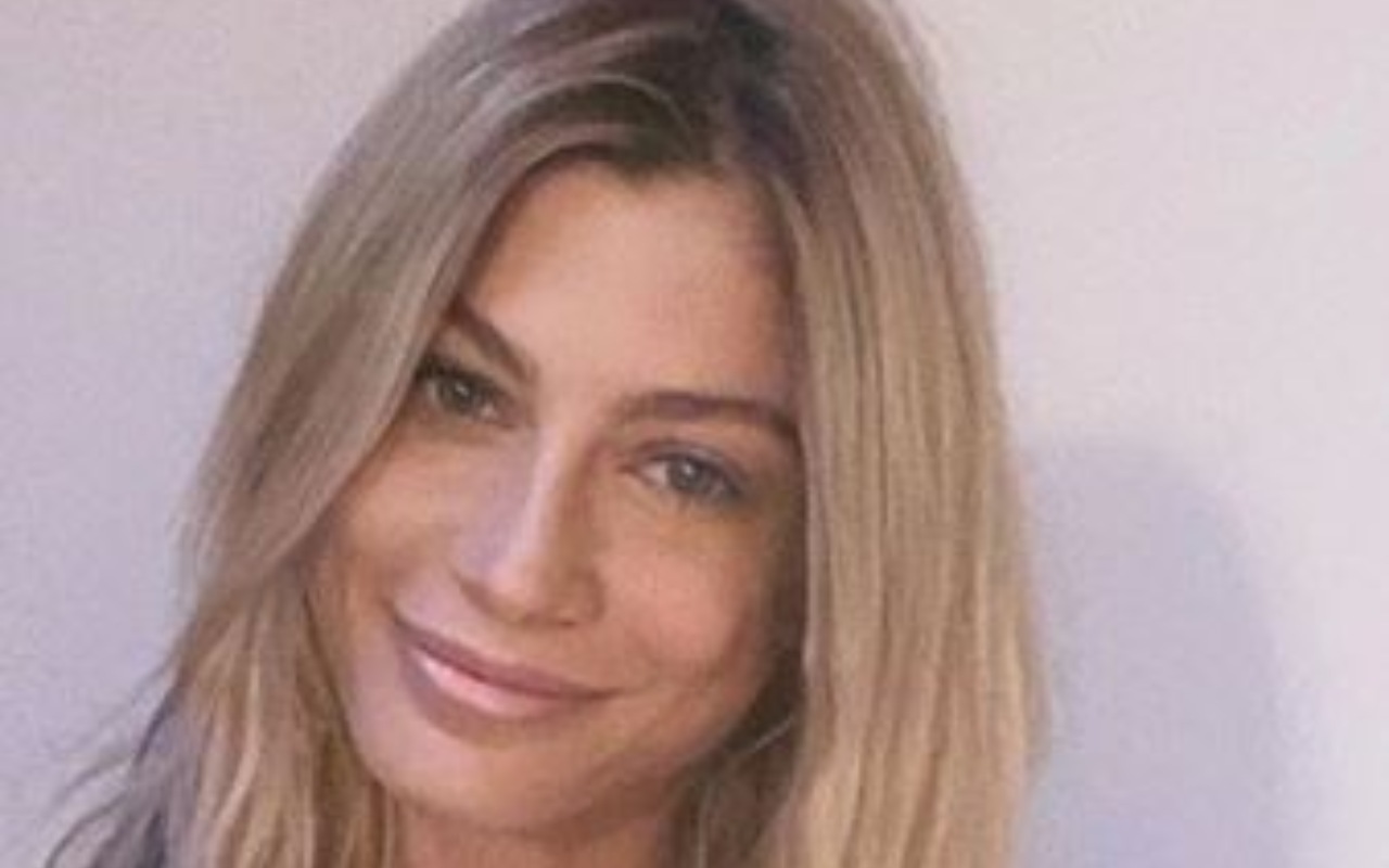 maddalena corvaglia sorriso