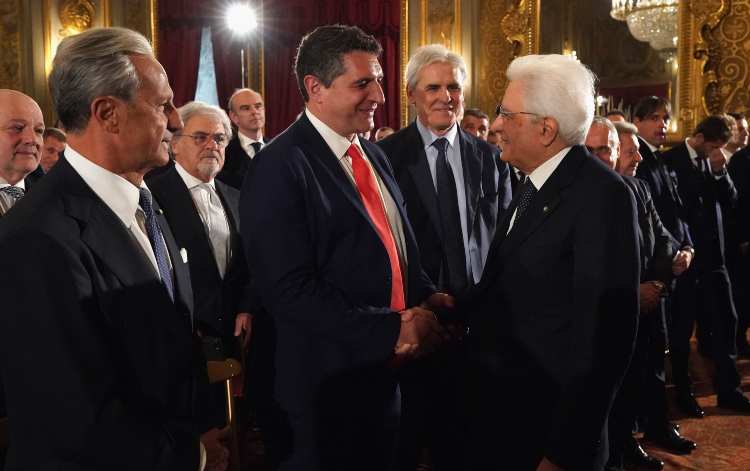 De Siervo tv pirata (getty images)