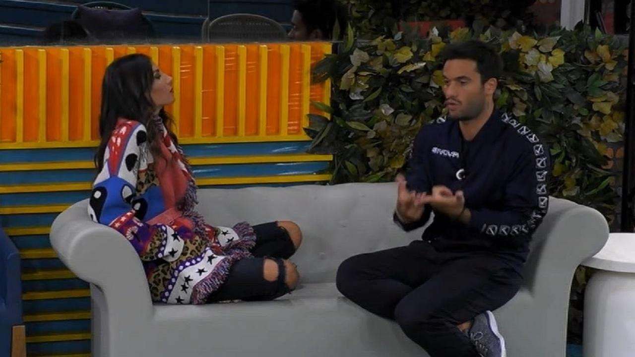 Gregoraci offende Pretelli