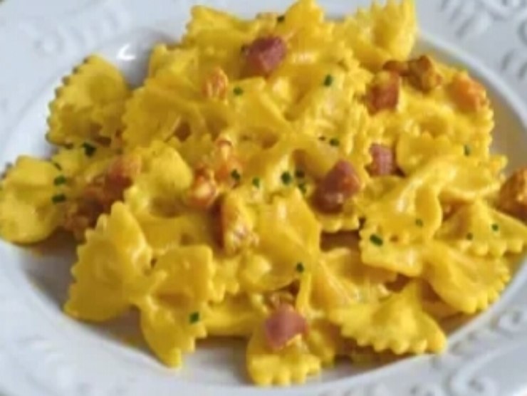 farfalle con speck ricetta