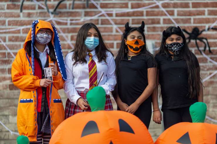 halloween festa illegale milano denunciati