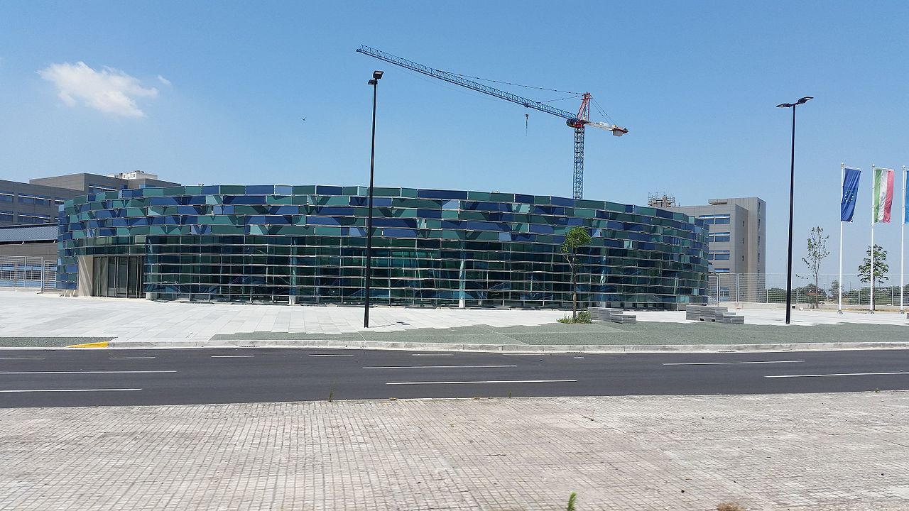 vincenzo de luca medici protesta ospedale del mare