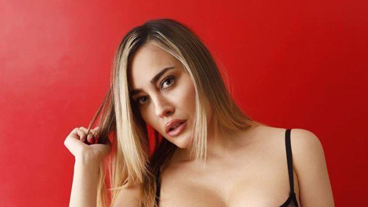 Paola Saulino esagera: senza veli su Instagram - FOTO.