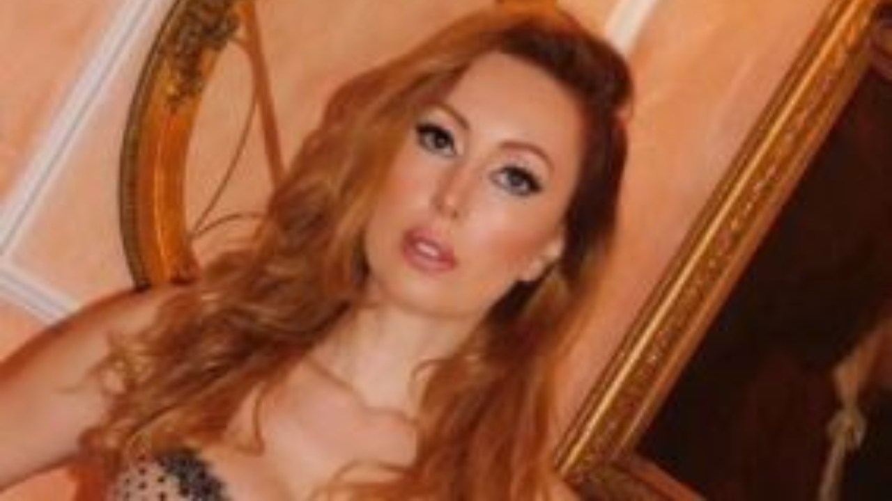 Carolina Casiraghi Botti Fine Anno