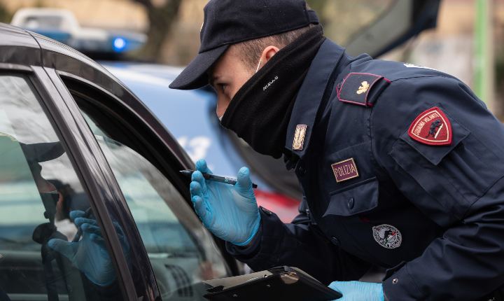 Controlli di polizia, covid 