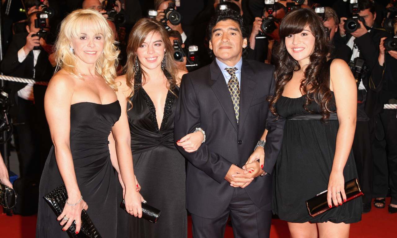 Maradona, Dalma, Giannina e Claudia Villafane
