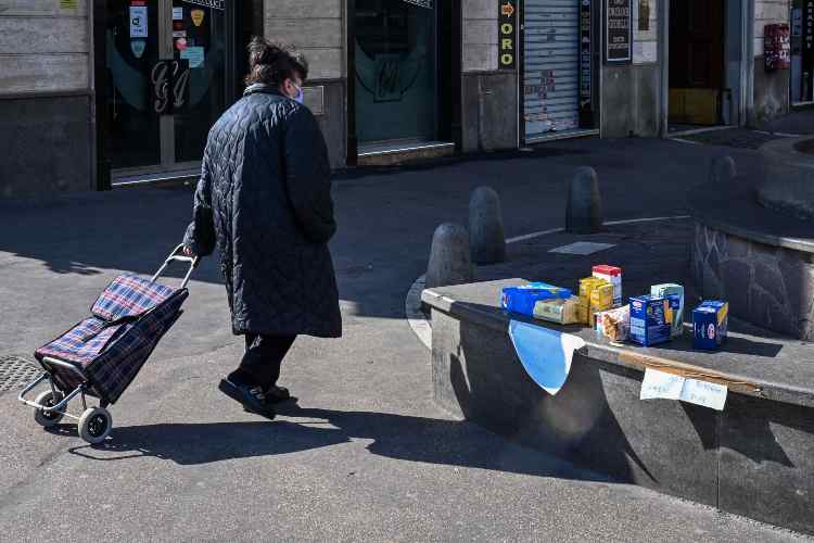 Covid, senza pranzo a Natale (getty images)