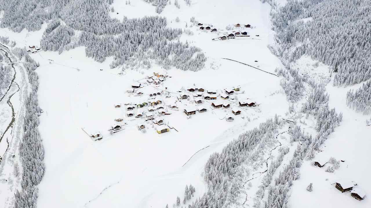 Villaggio - Anastasia setta