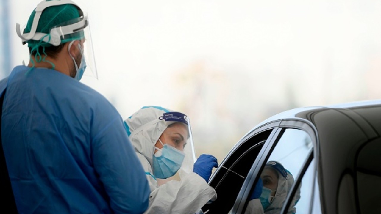 covid morti rapporto popolazione italia belgio perù