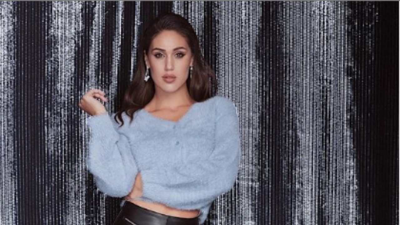 Cecilia Rodriguez sensualità addominali coarggio