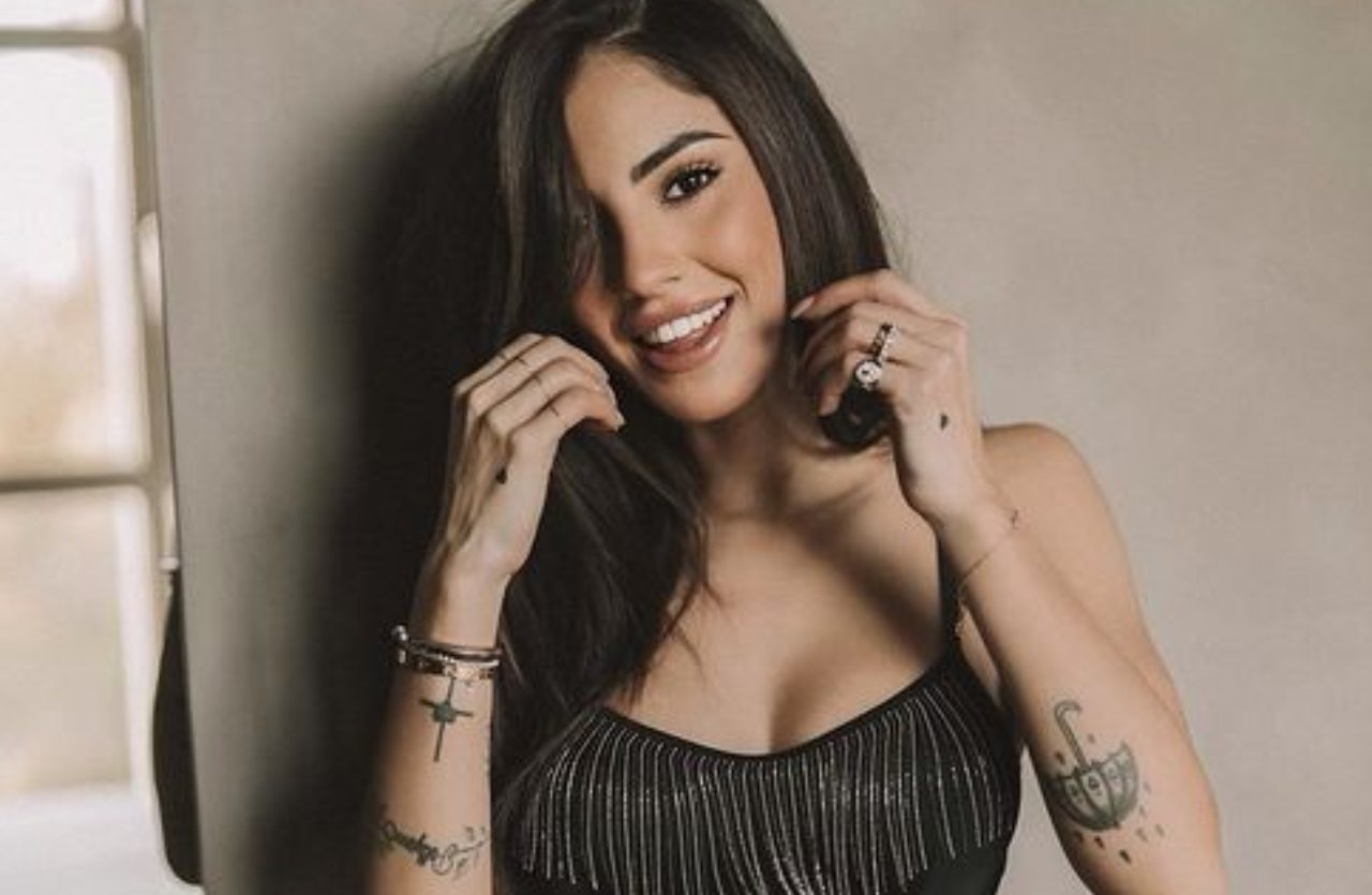 Giulia De Lellis pancia top