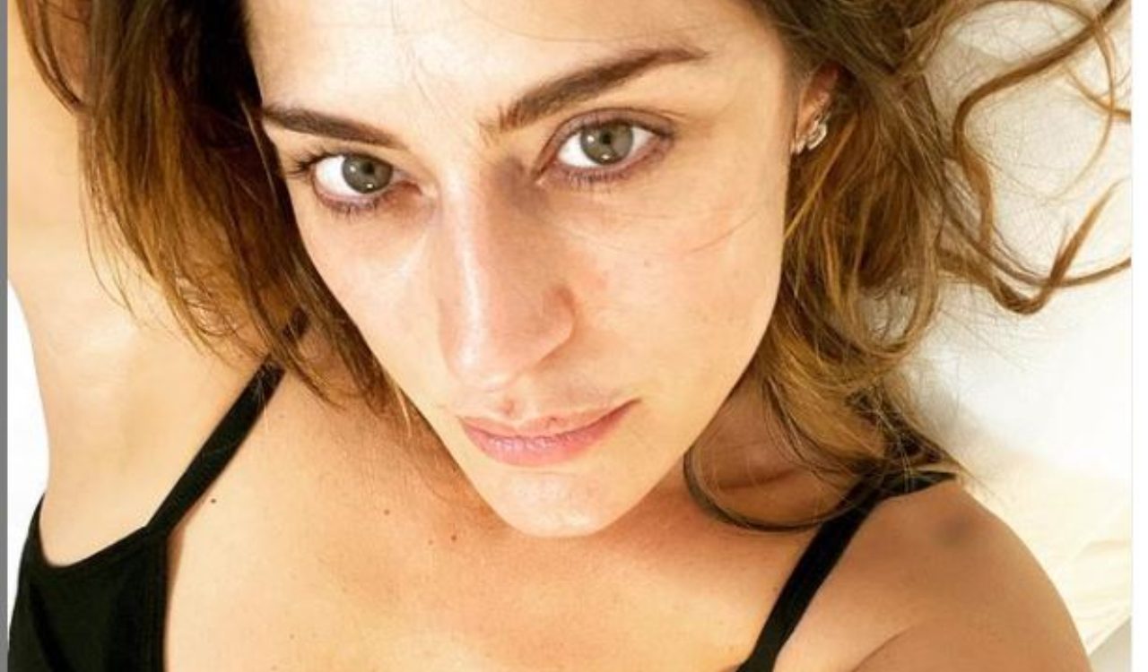 Elisa Isoardi scollatura