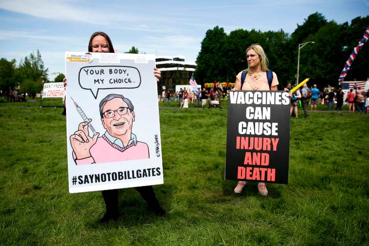 Manifestazione no vax negli Usa