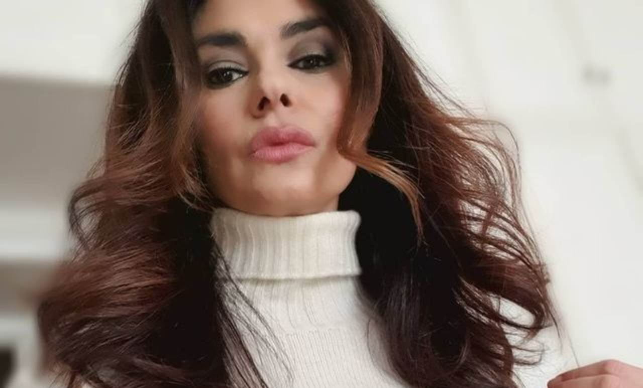 Maria Grazia Cucinotta primo piano