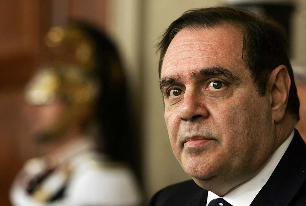 Mastella Calenda lite squallore