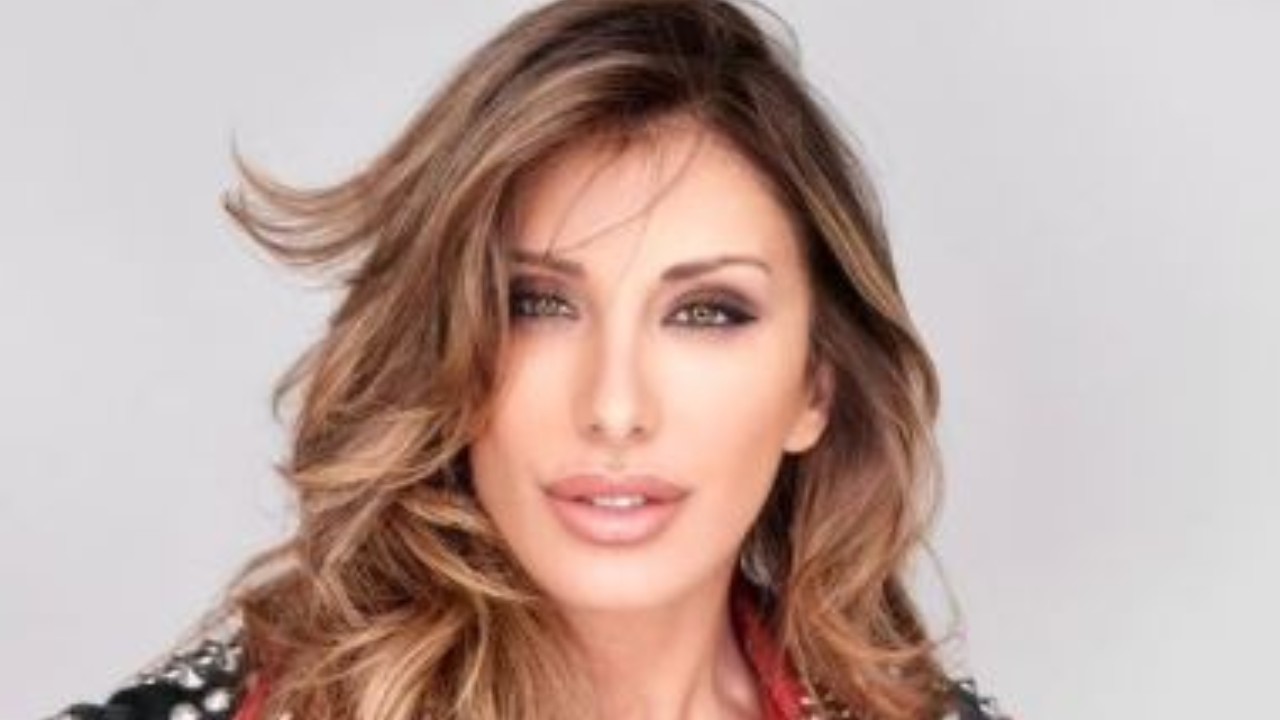 Sabrina Salerno Vestito Nero Dettaglio