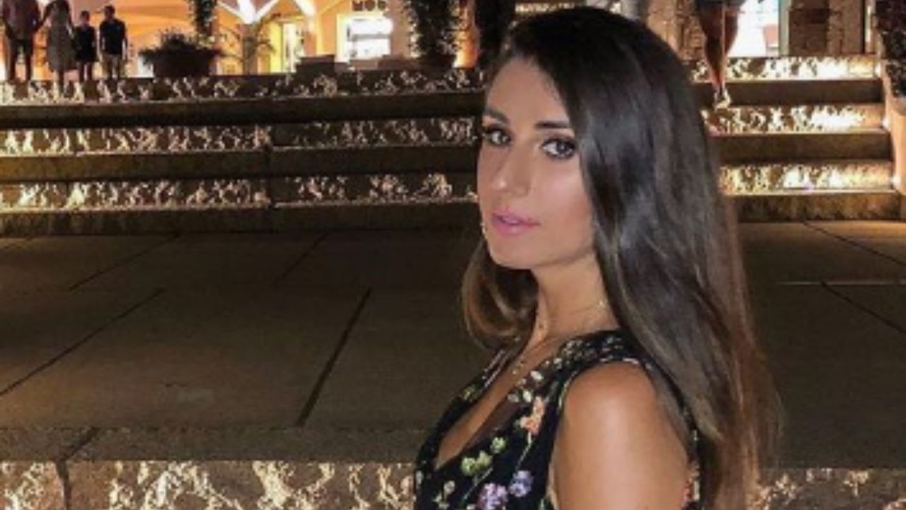 Valentina Vignali piscina costumino posto bellissimo